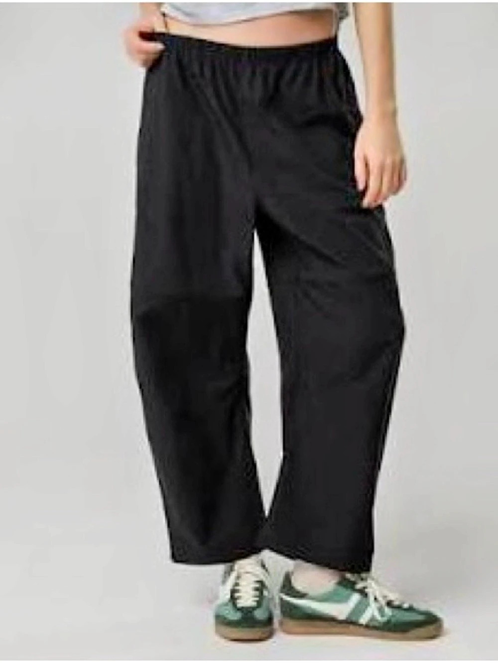 American Eagle Women's Barrel  Leg Pants Black